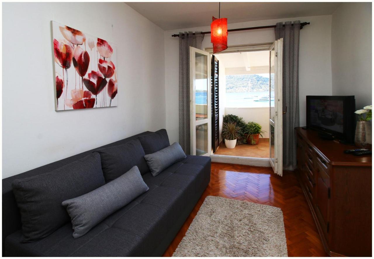 Apartment Slavko Primošten Eksteriør bilde